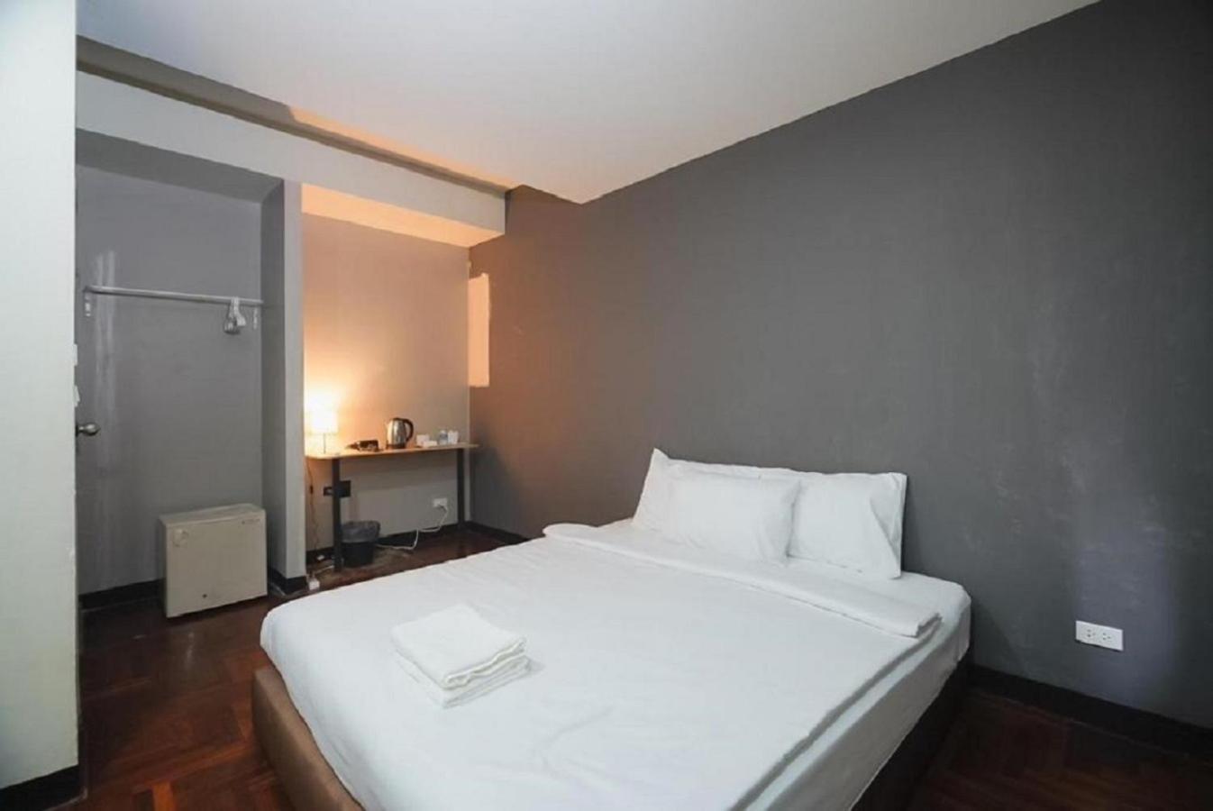 Go Inn Silom Road -Bts Saint Louis Banguecoque Exterior foto