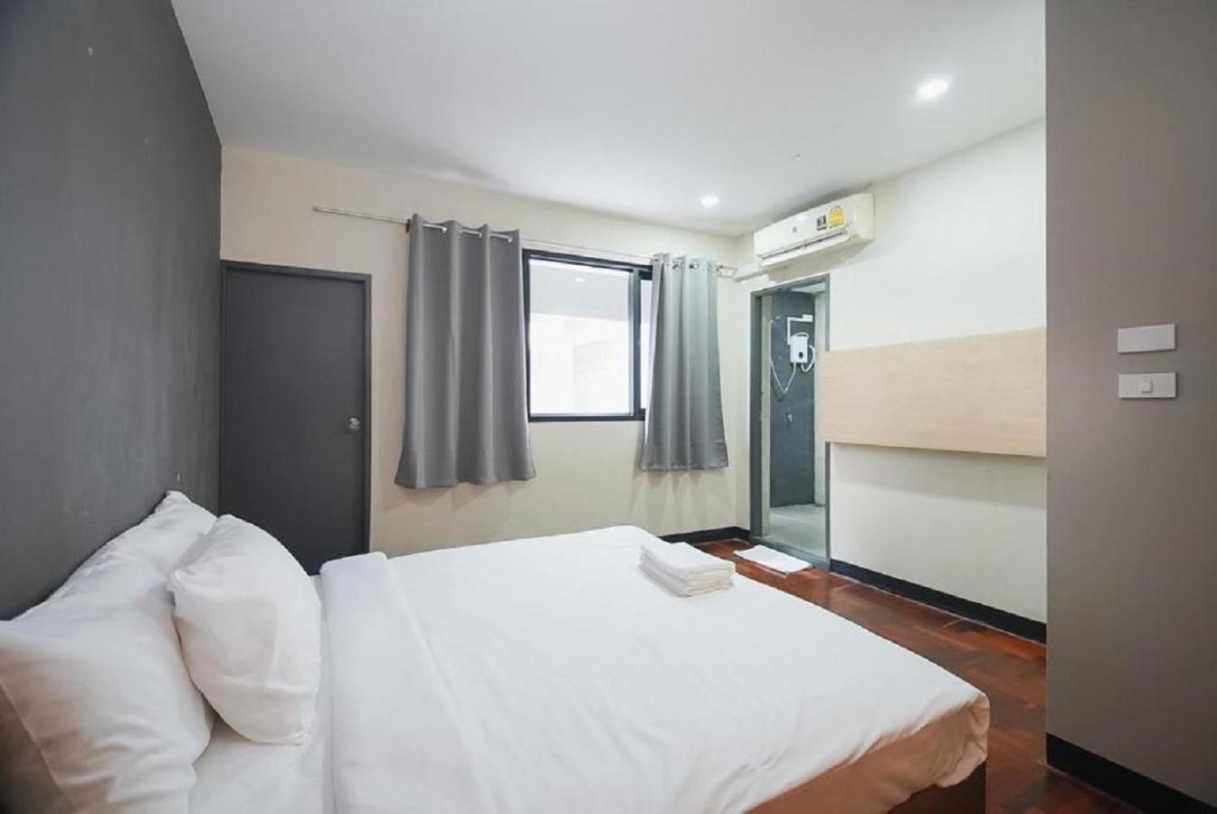 Go Inn Silom Road -Bts Saint Louis Banguecoque Exterior foto